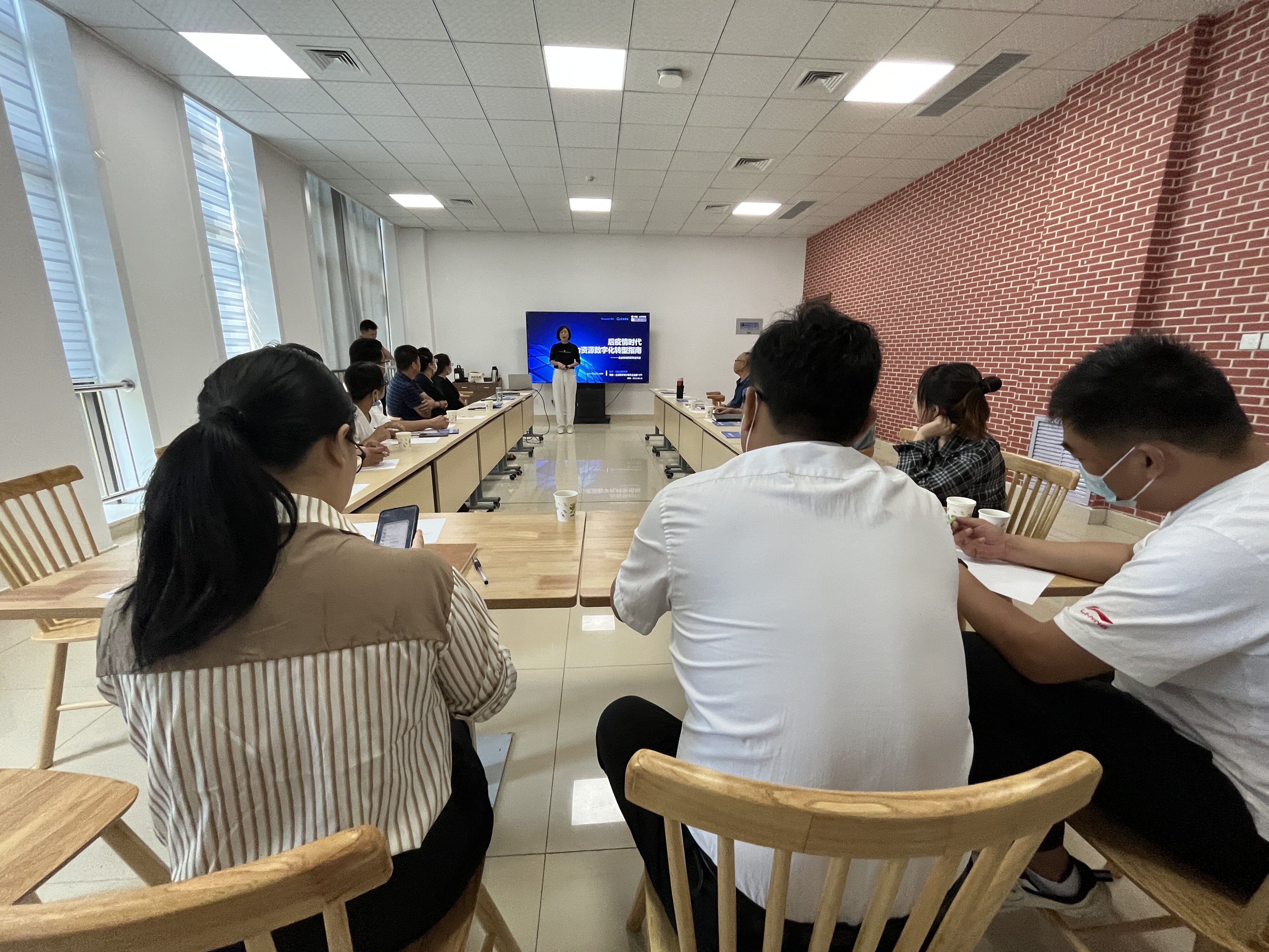 《疫情常態(tài)下，傳統(tǒng)企業(yè)如何利用數(shù)字化實(shí)現(xiàn)業(yè)務(wù)增長》沙龍活動圓滿收官！
